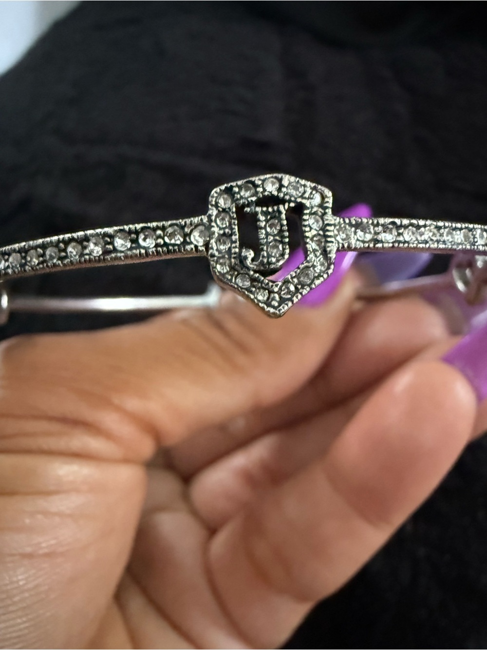 Y2K Juicy Couture Crystal Silver Pave Icon Bangle Bracelet Sz 7.5 - Picture 2 of 6
